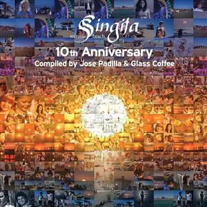 女高中屁股撅好腚眼子
